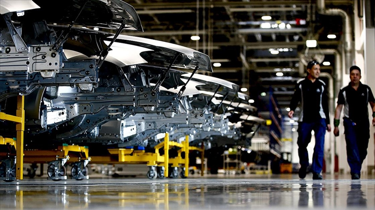 Almanya otomotiv dalında derin kriz: Volkswagen ve Audi fabrikalarını kapatıyor!