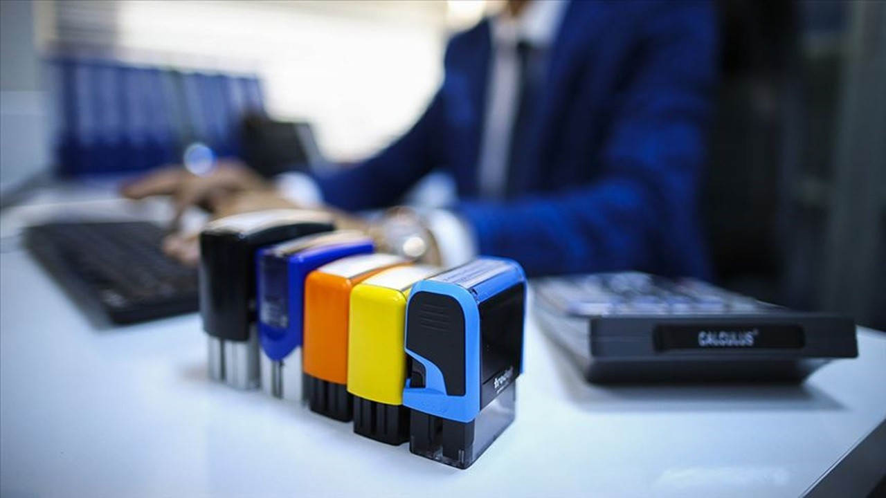 Bakanlıklar yeni işçi alımı yapacak: Müracaat ve imtihan ayrıntıları neler?