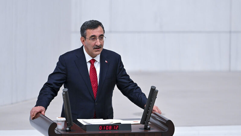 Cumhurbaşkanı Yardımcısı Yılmaz: TCMB rezervlerimiz 165 milyar dolarla rekor düzeye çıktı