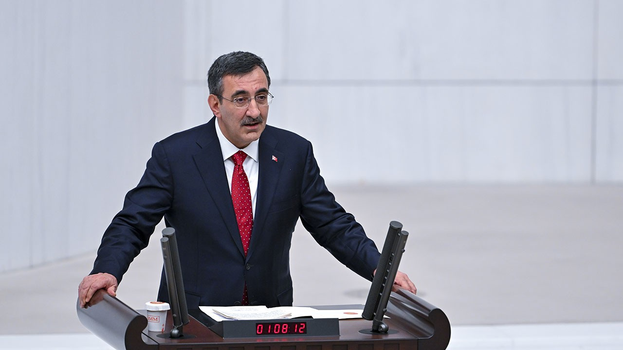 Cumhurbaşkanı Yardımcısı Yılmaz: TCMB rezervlerimiz 165 milyar dolarla rekor düzeye çıktı