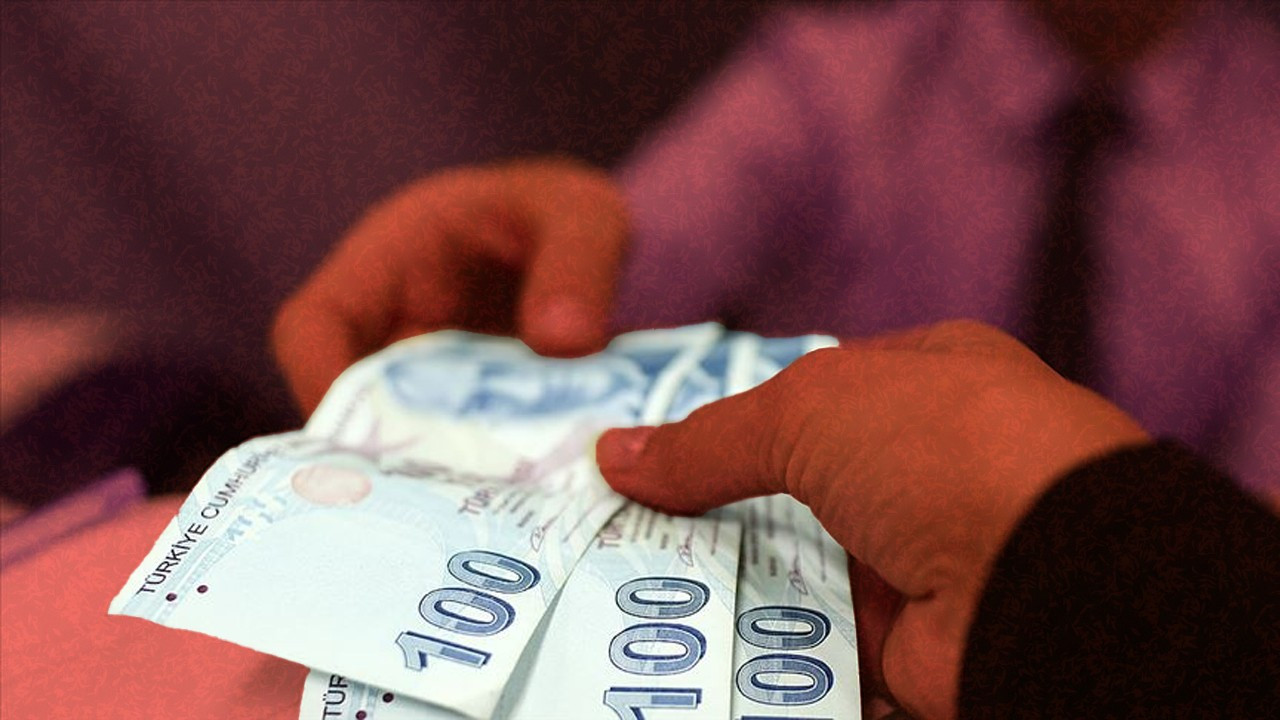 Memur ve emekliler refah hissesi alacak mı? 2025’te en düşük maaş ne olacak? İşte son kulisler!