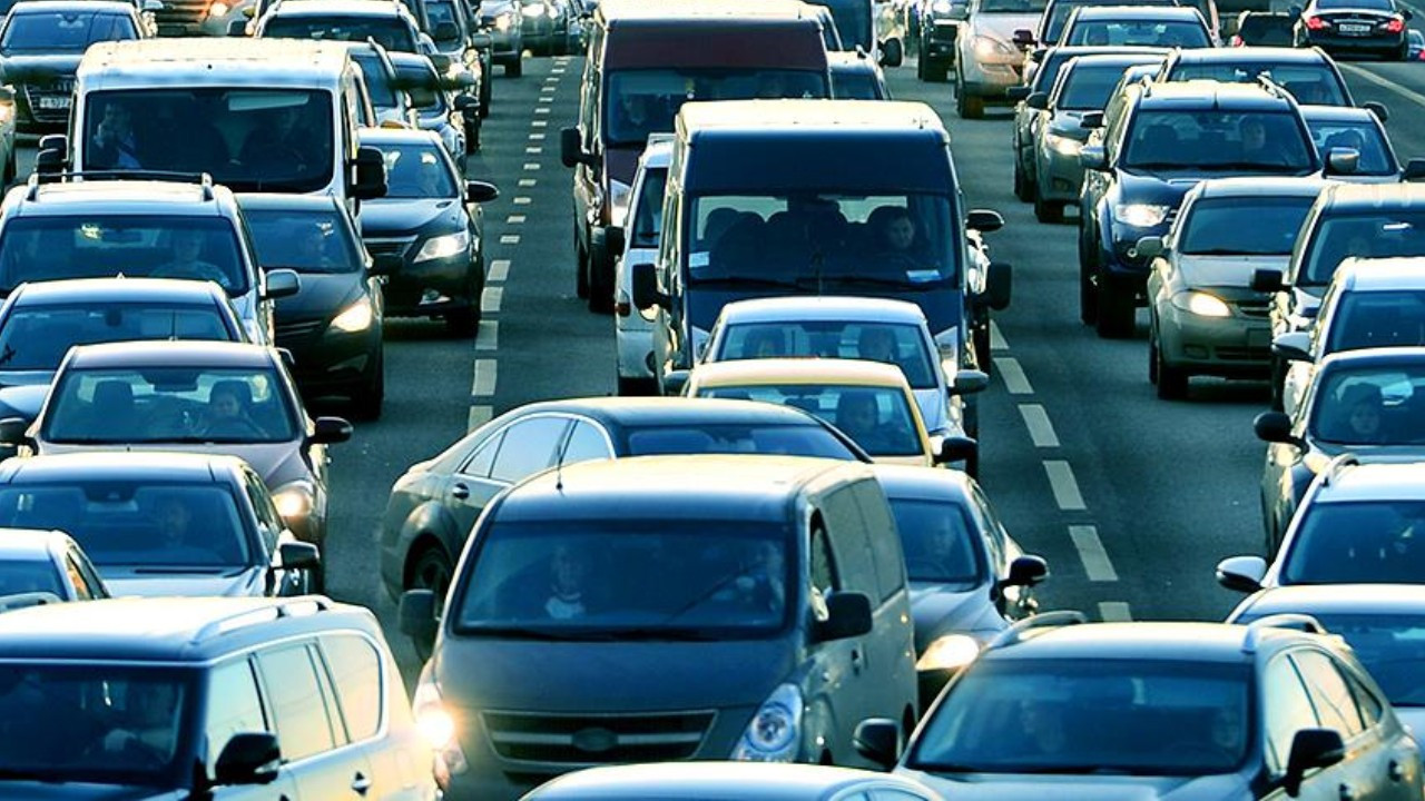 Milyonlarca araç sahibini ilgilendiriyor: Trafik sigortası primlerinde değişiklik!