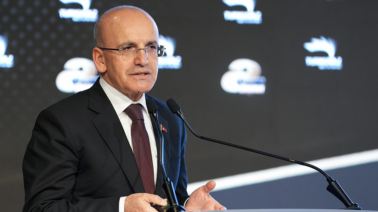 Şimşek: Kısa vadeli dünya iktisadı Türkiye’nin lehine trendler içeriyor