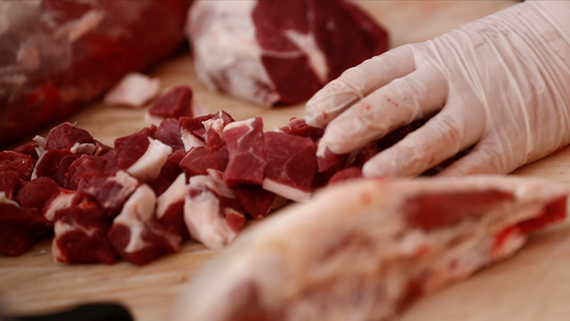 TÜİK açıkladı: Türkiye’de iki günde bir et yiyemeyenlerin oranı aşikâr oldu