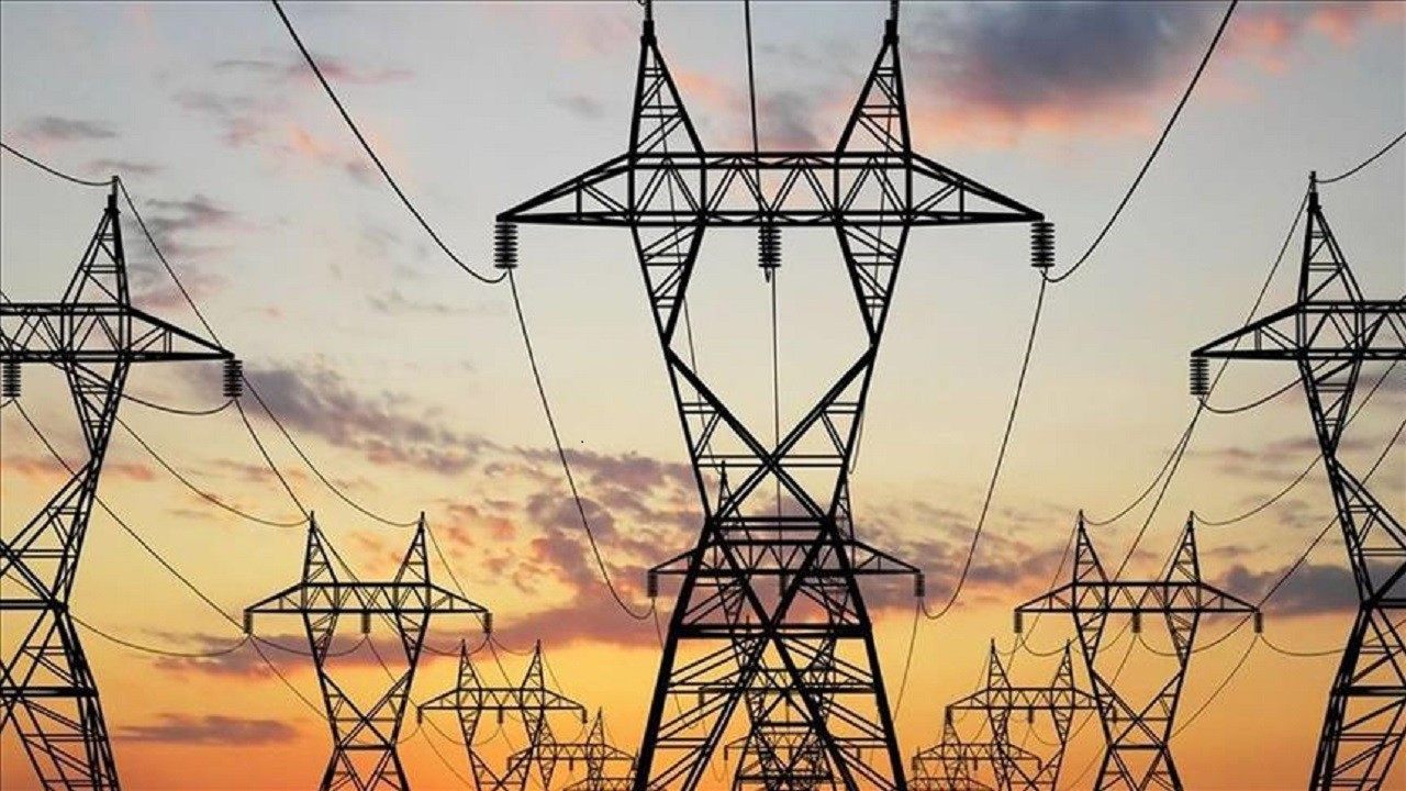 Bugünden itibaren geçerli: Elektrik piyasasında hizmet bedelleri güncellendi