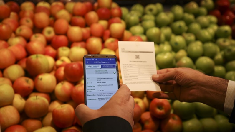 Fahiş fiyat ve stokçulukla topyekün mücadele! Şikayet kanalları artırıldı