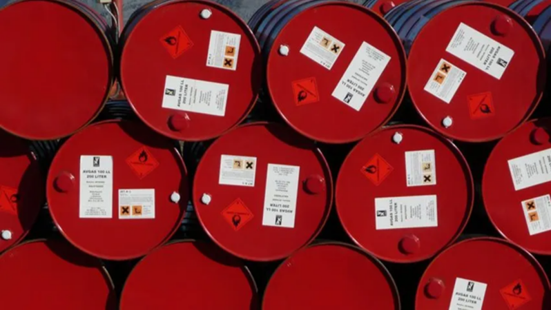 Petrol fiyatları 82 dolara yaklaştı! Yeni akaryakıt artırımları yolda…