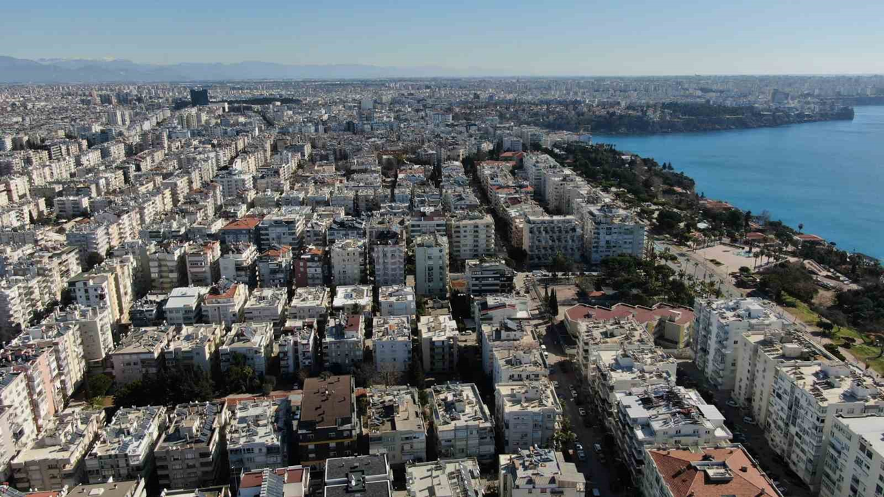 Ticaret Bakanlığı’ndan 101 milyon lira ceza alan emlakçılar: “Ceza konut sahiplerine kesilmeli!”