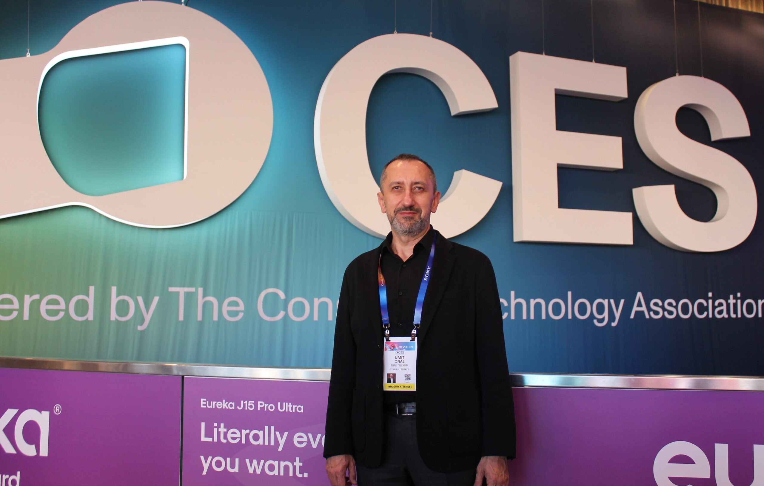 Türk Telekom CEO’su Ümit Önal: “Dijital dönüşüme ve yeni jenerasyon global teknoloji trendlerine taraf veriyoruz”