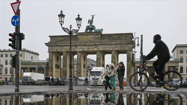 Almanya’da bütçe açığı arttı