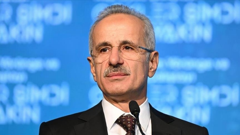 Bakan Uraloğlu: İstanbul için bin 4 kilometrelik raylı sistem muhtaçlığı var