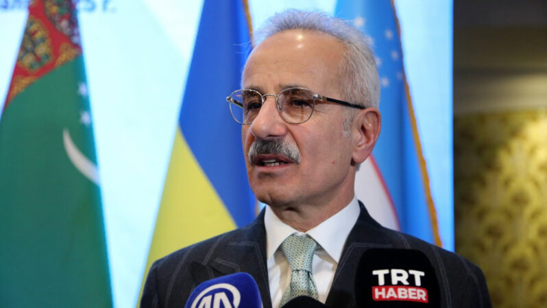 Bakan Uraloğlu: Zengezur Koridoru’nda siyasi maniler aşılmalı