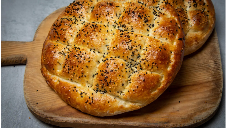 Emre Balıca:  Ramazan Pidesi