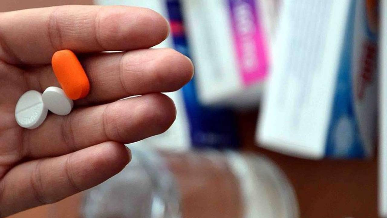 İEİS Başkanı Malkoç’dan arz krizi uyarısı: İlaç fiyatlandırma mevzuatı ivedilikle güncellenmeli