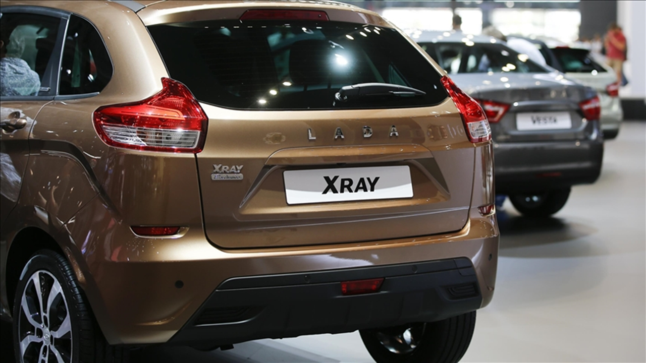 Rus otomotiv dalında iki yıl sonra bir birinci yaşanıyor