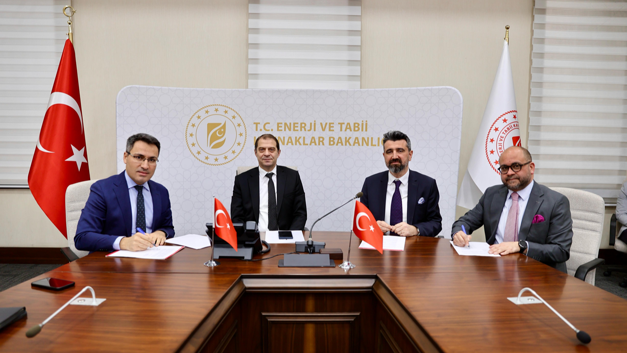 YEKA RES-2024 mukaveleleri imzalandı! Bakanlıktan güç projelerine 119,6 milyon dolar katkı